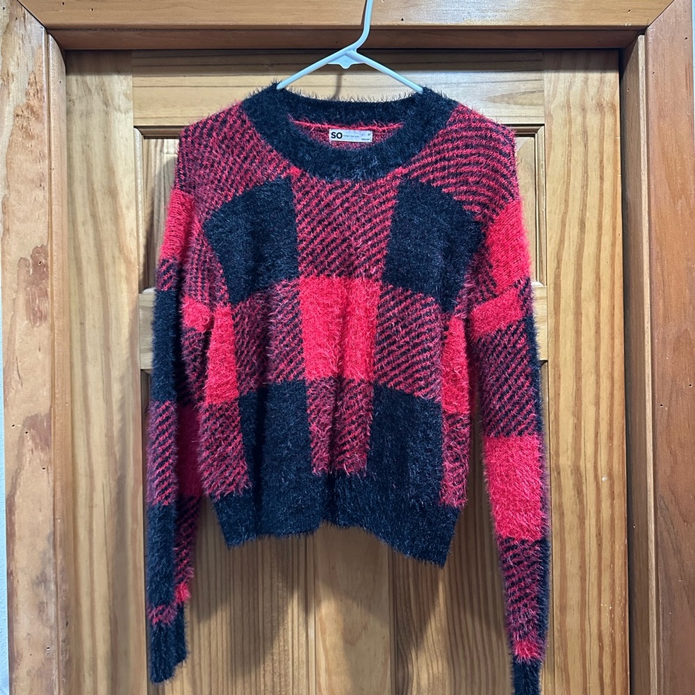 SO Women's Bold Plaid Sweater